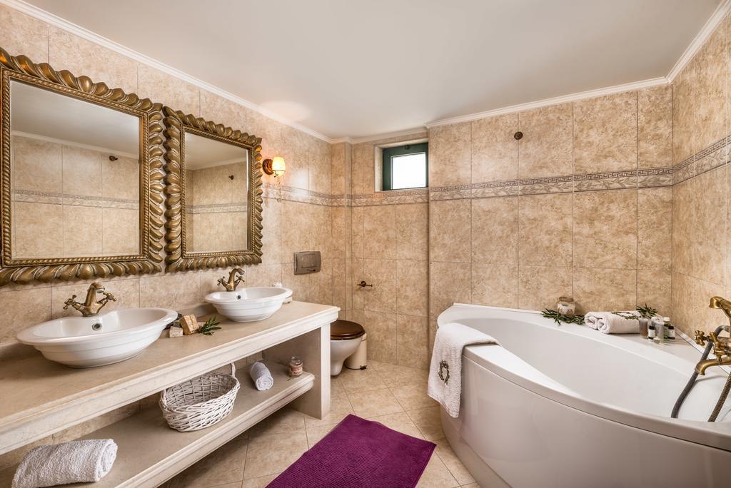 Golden Crest Villa Hersonissos  Exterior photo